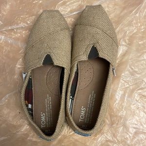 Burlap Toms shoes